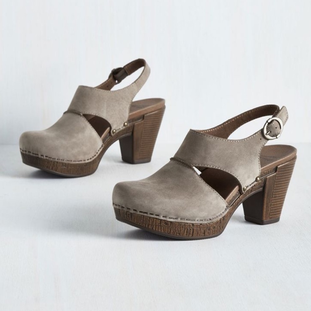 Dansko Womens Gray Suede Leather Riley Cut Out Slingback Heels Shoes size 39